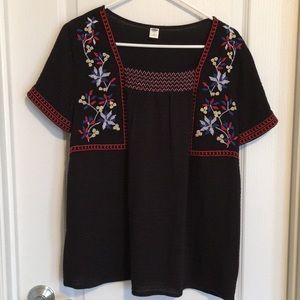 Old Navy MEDIUM Embroidered Blouse.